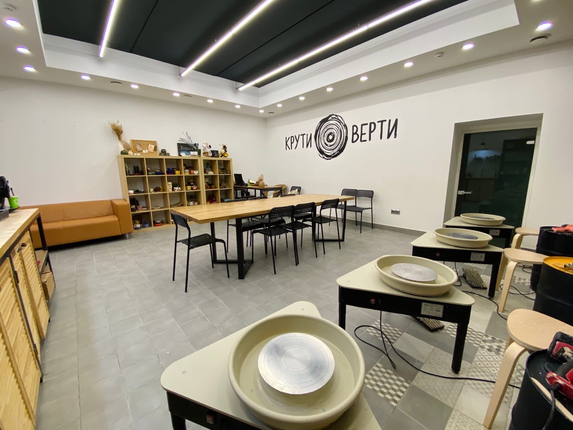 Крути верти ул фридриха энгельса 52 фото courses' and's master's classes' Goncharnaya masterskaya Kruti-Verti in specific