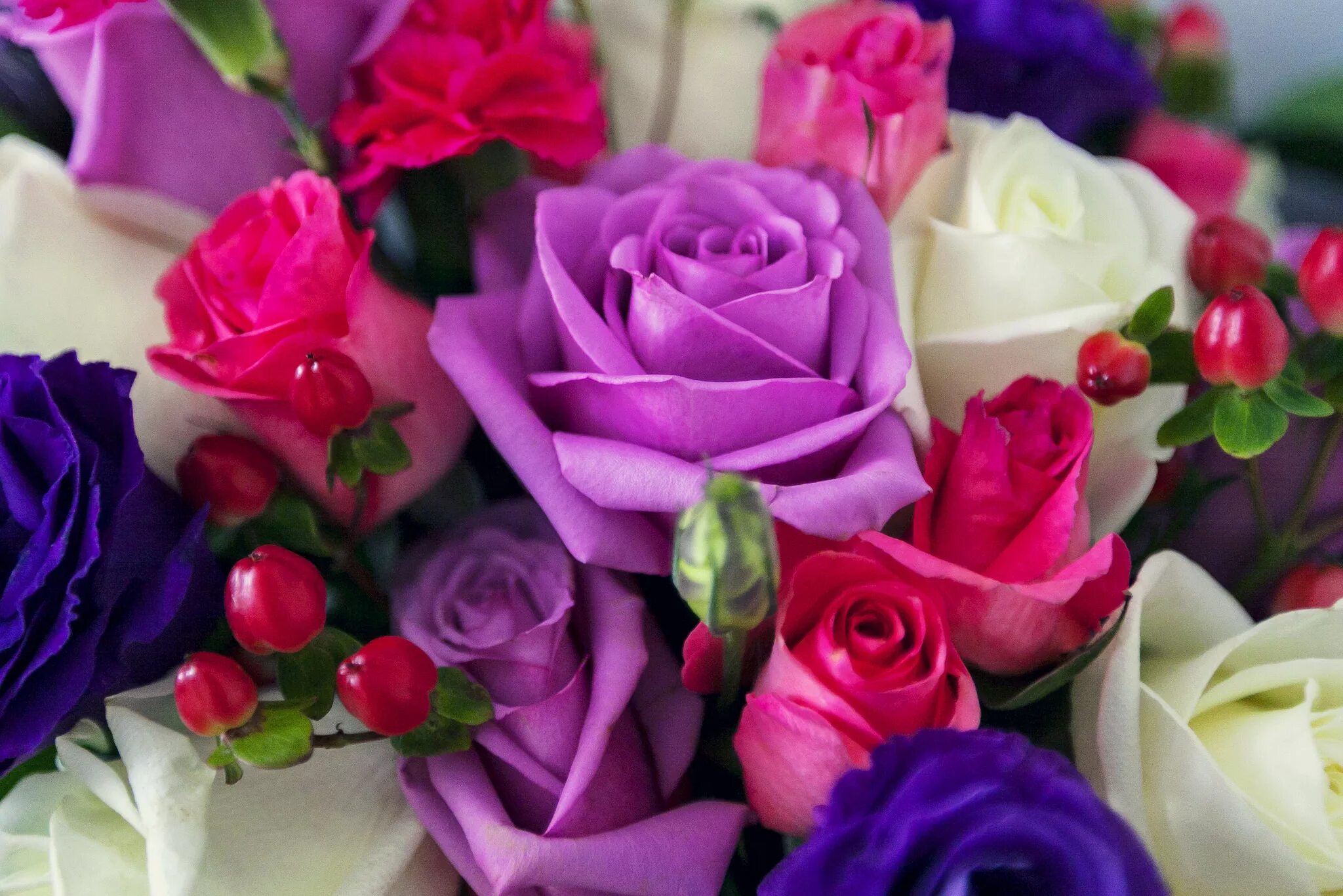 Крутое фото цветов Desktop Wallpapers bouquet Roses Flowers 2048x1366