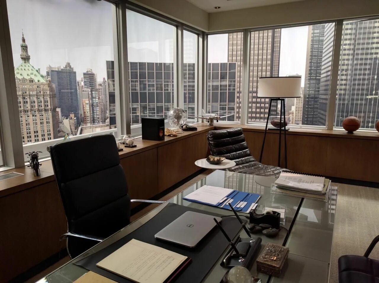 Крутое фото в офисе сити Top 10 law office ideas and inspiration