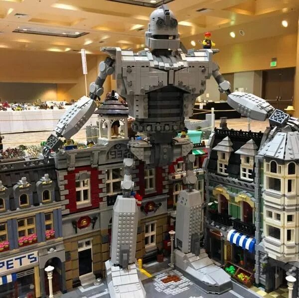 Крутое лего фото Lego Iron Giant The iron giant, Lego challenge, Lego worlds