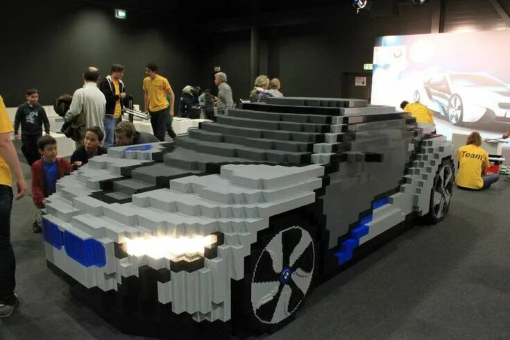 Крутое лего фото Life-Size Replica of the BMW i8 Concept Made out of Lego Blocks Bmw i8, Lego car