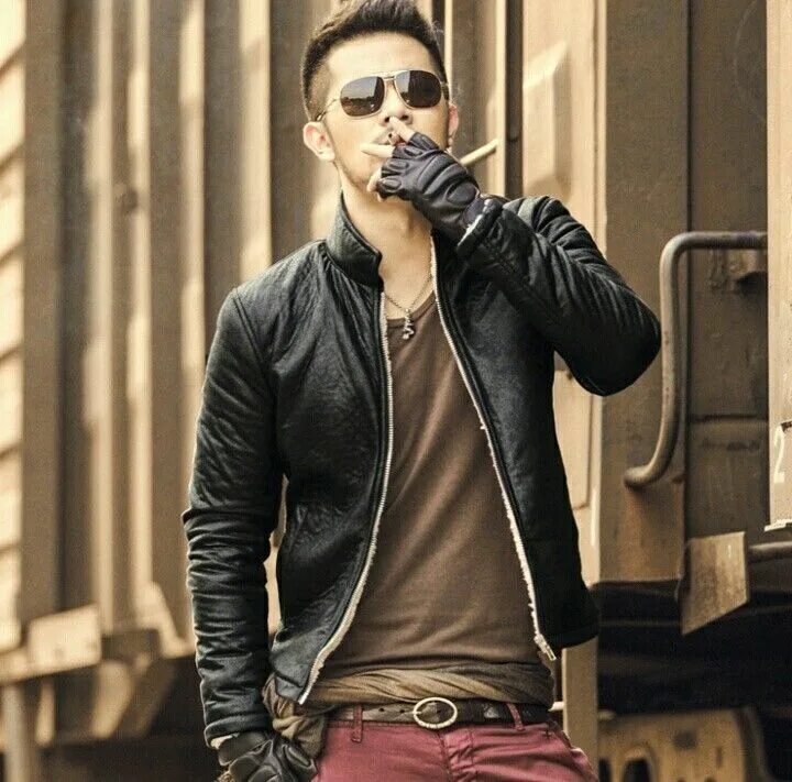 Крутое мужское фото на аву Pin by Write Side Of The Road on Funky Man Leather jacket, Casual, Jackets