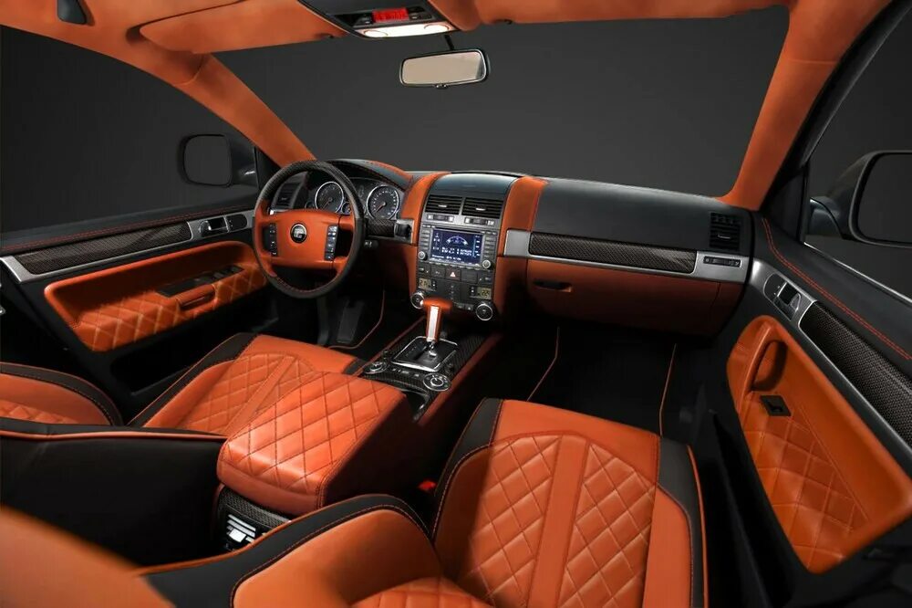 Крутой тюнинг салона Перешив салона Volkswagen Touareg 1