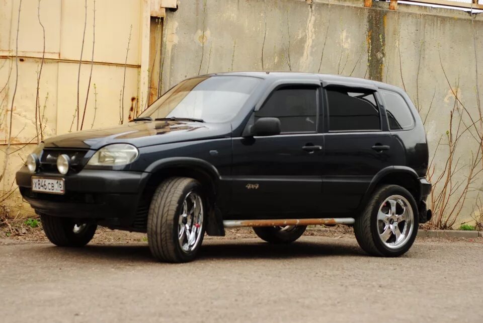 Крутой тюнинг шевроле нива Фотосет by Almaz - Chevrolet Niva, 1,7 л, 2006 года фотография DRIVE2