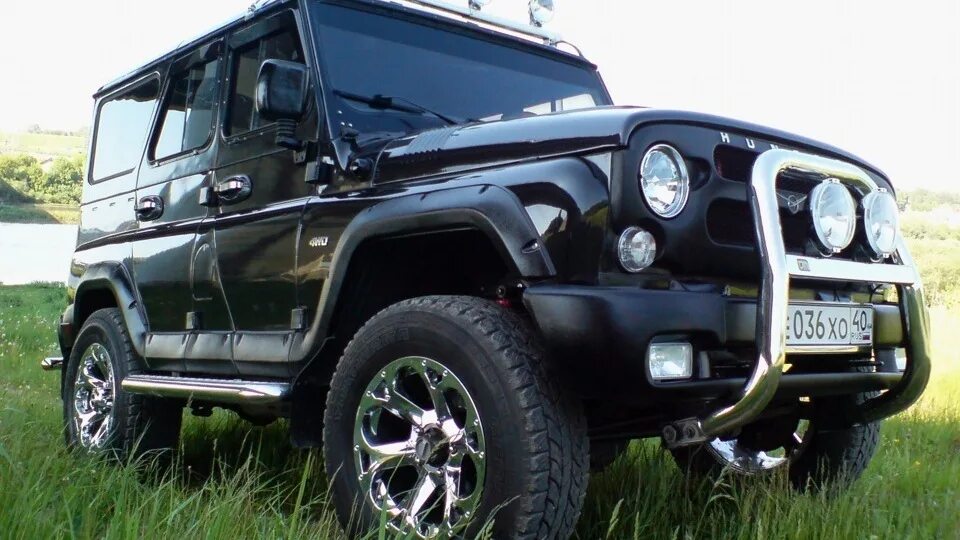 Крутой тюнинг уаза УАЗ 315195 Hunter 2.4 бензиновый 2005 на 18х катках на DRIVE2