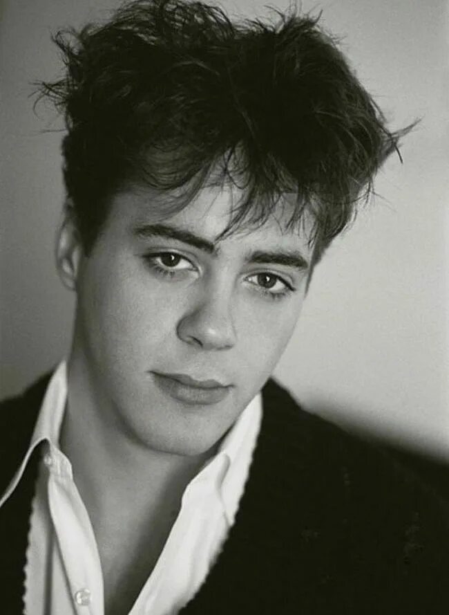 Крутой в молодости фото 30 Hollywood Celebrities When They Were Younger Robert downey jr young, Robert d
