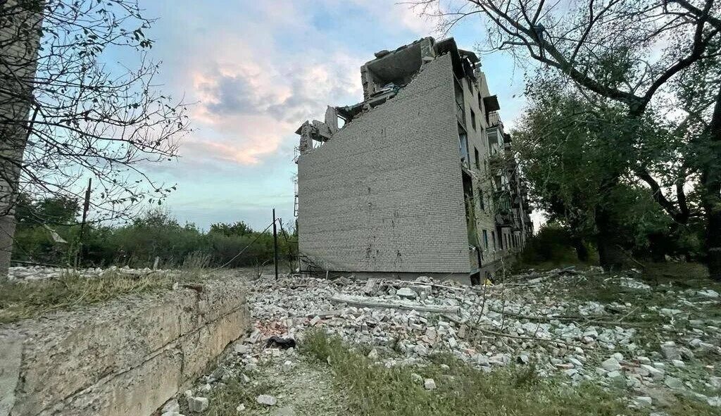 Крутой яр донецкая область фото Rusya'nın Donetsk'e düzenlediği saldırıda can kaybı 15'e yükseldi Avrupa Haberle