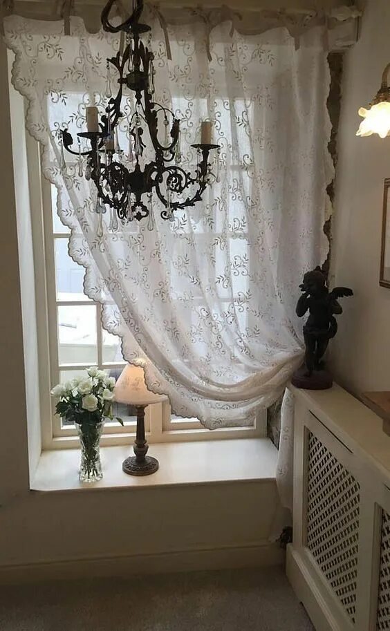 Кружевные шторы в интерьере Belle tende per lo stile Shabby Disegni della tenda, Tende veranda, Colore per i