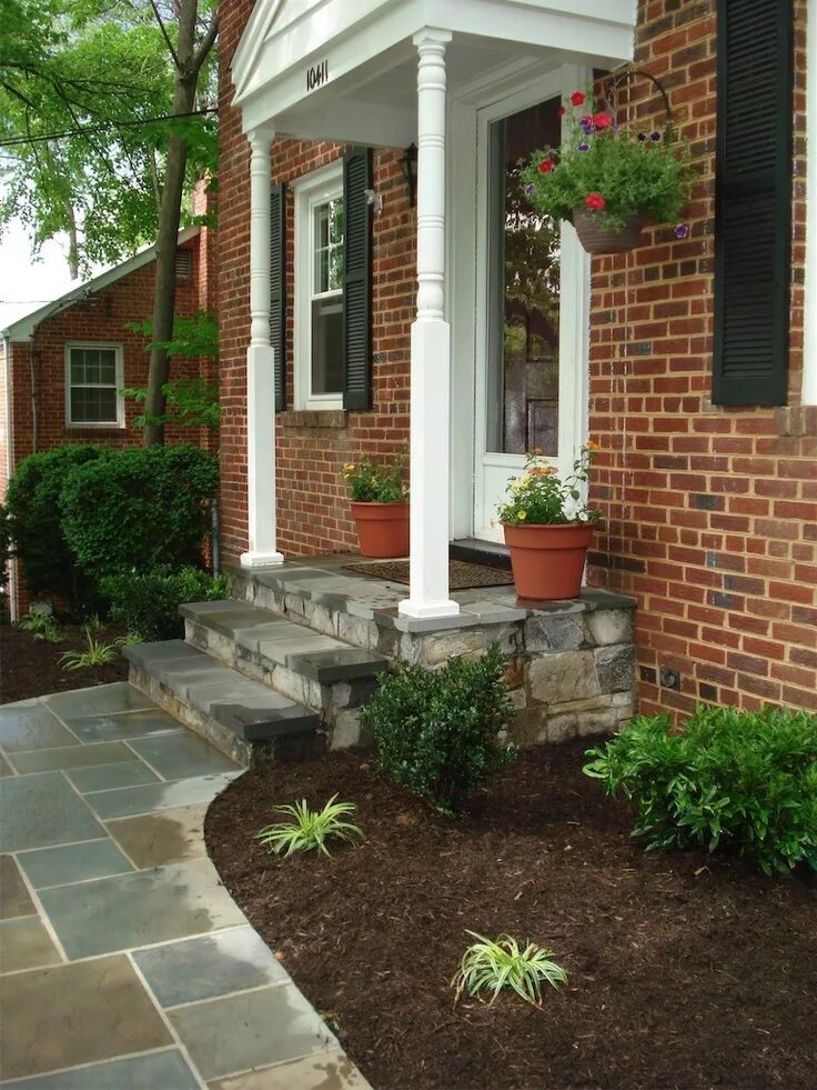 Крыльцо дома дизайн фото Steps & Walkways Porch landscaping, Front porch design, Patio steps