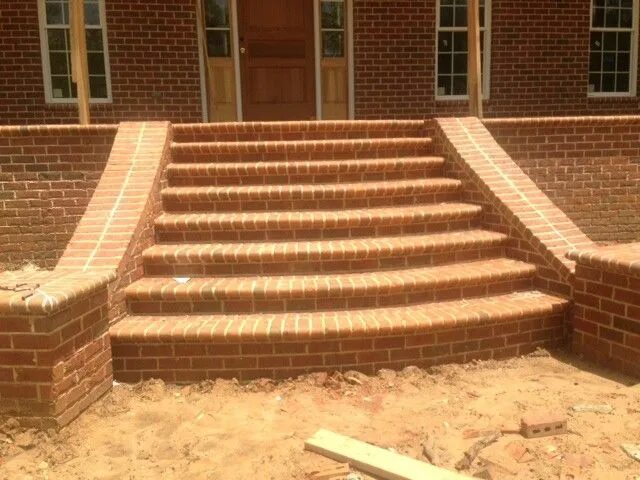 Крыльцо из кирпича фото Brick steps for porch? - Building a Home Forum - GardenWeb Brick steps, Front po