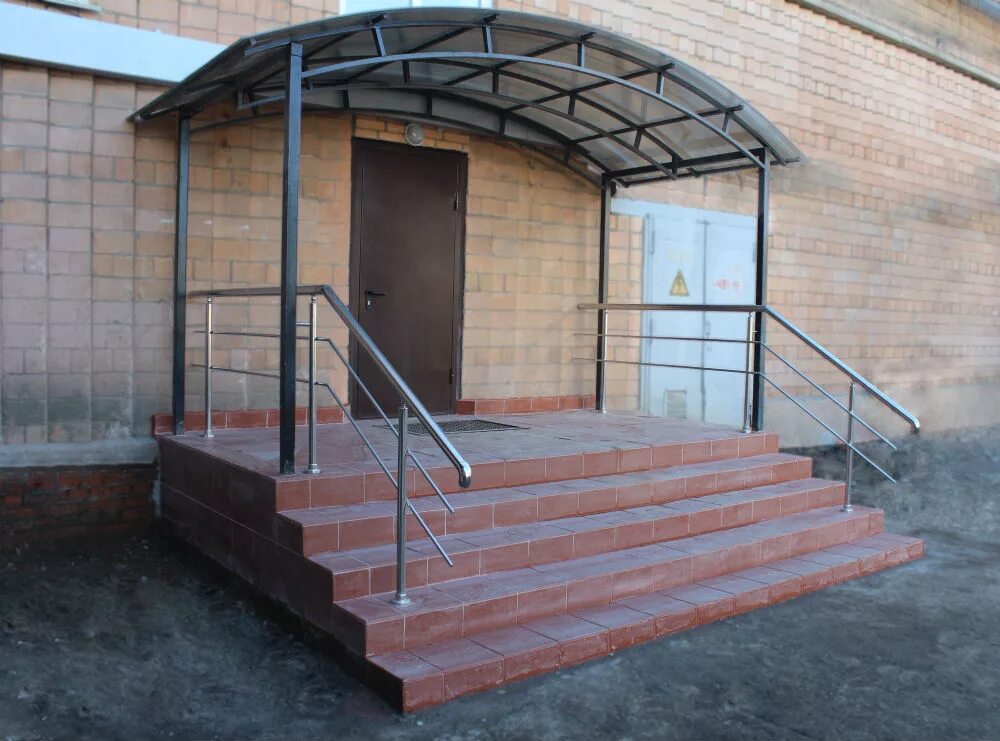 Крыльцо магазина фото ELMA OJSC Office