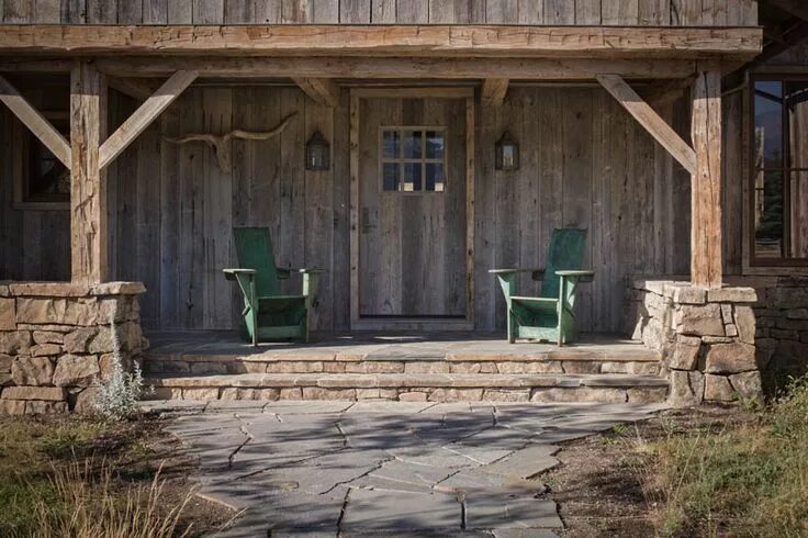 Крыльцо в деревенском доме варианты SUN VALLEY FAMILY LODGE Rustic porch, Porch design ideas, Porch design