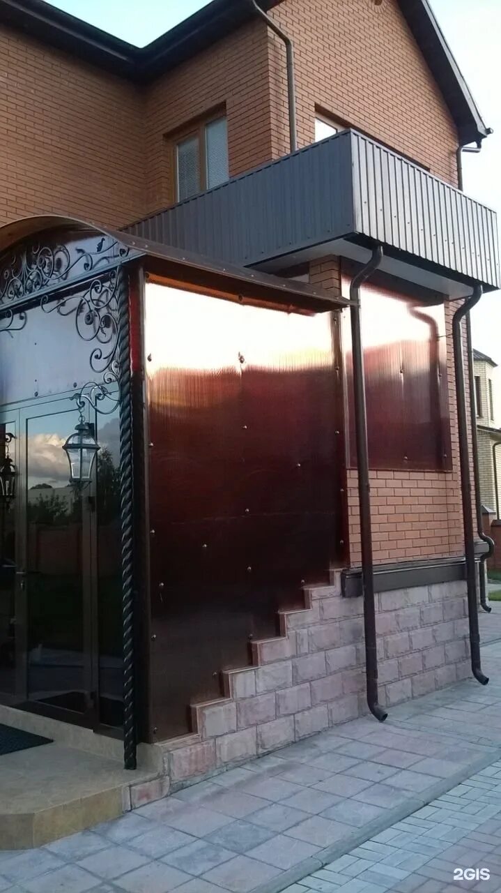 Крыльцо закрытое поликарбонатом фото Закрыть крыльцо поликарбонатом