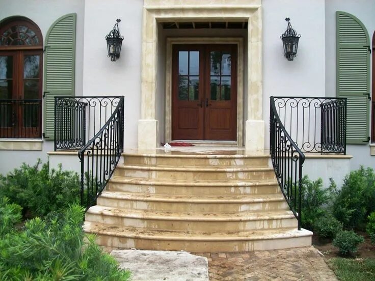 Крыльцо здания фото Wrought Iron Stair Railing Wrought iron stair railing, Wrought iron porch railin