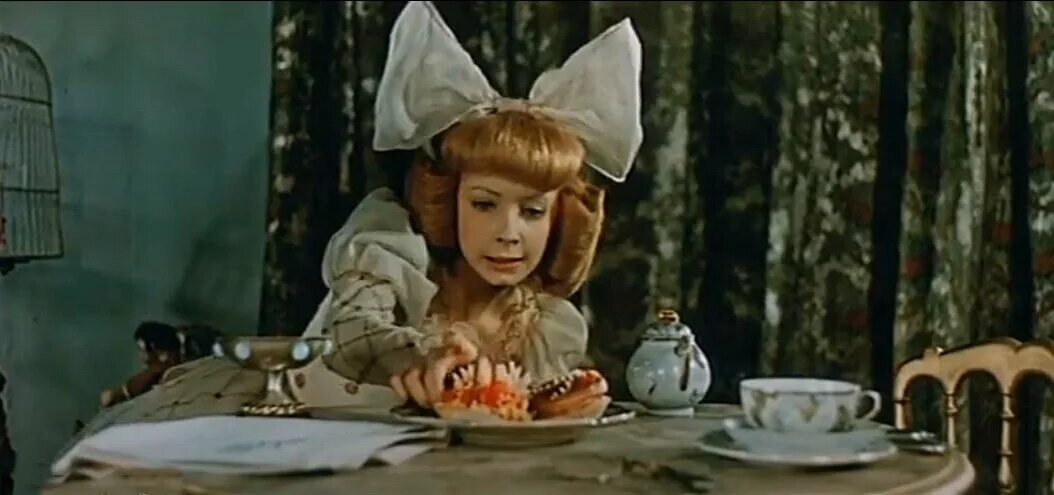 Кукла суок из трех толстяков фото "Три толстяка" на любой вкус : артхаус, стимпанк и историческое фэнтези Розовая 
