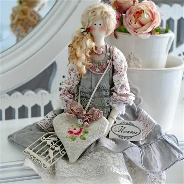 Кукла тильда фото livemaster on Instagram: "Очаровательная кукла-тильда Полина от Нади Синкевич - 