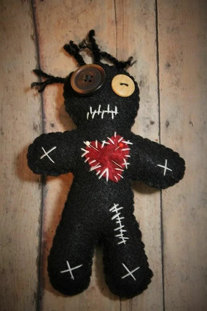 Кукла вуду фото как сделать Halloween doll, Voodoo dolls, Scary dolls