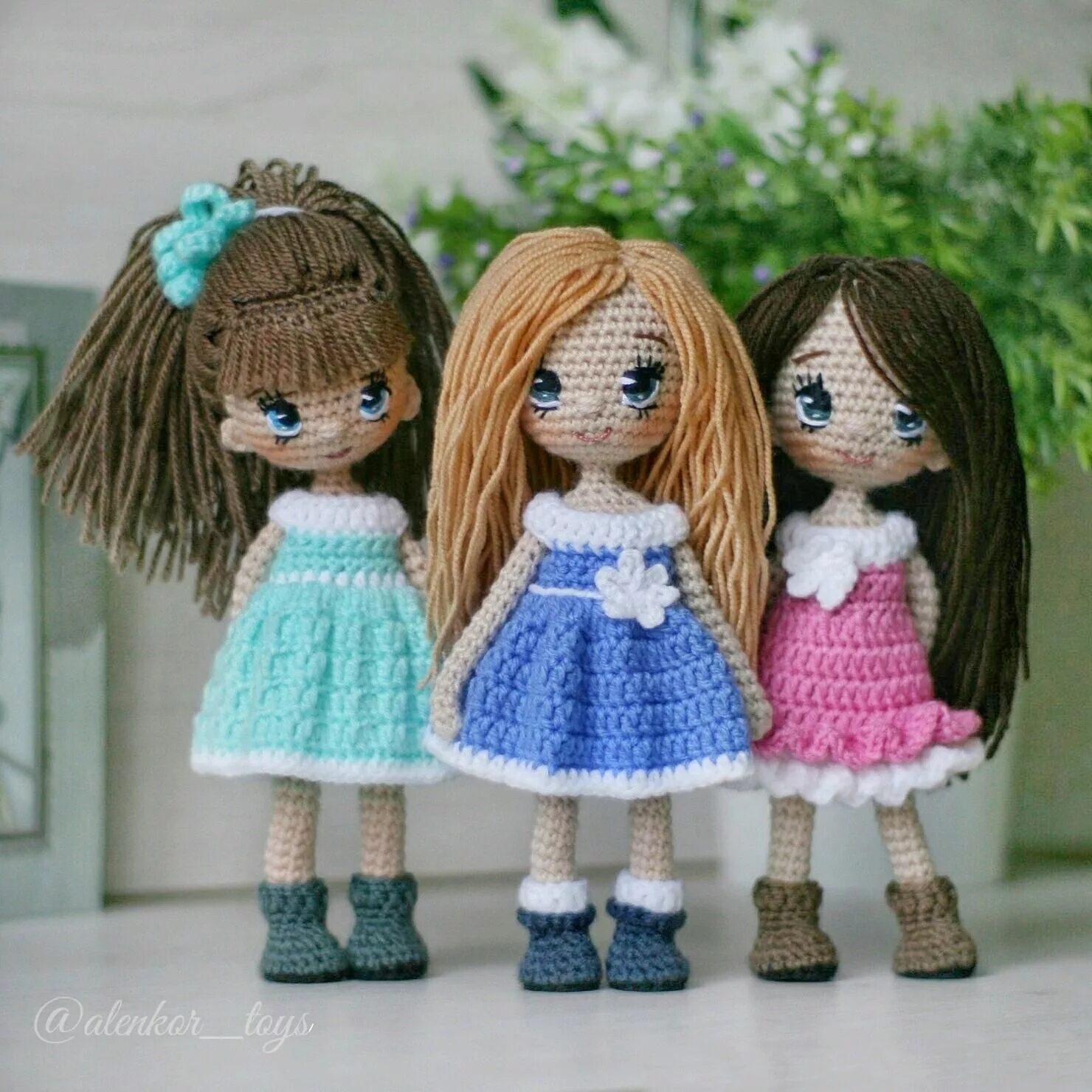 Кукла вязанная фото Одноклассники Crochet dolls free patterns, Crochet doll pattern, Crochet dolls