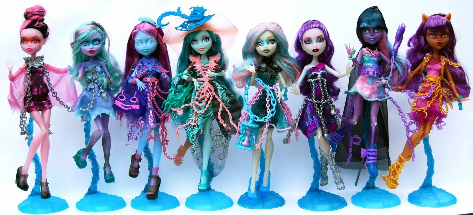 Куклы монстер хай фото Monster high Haunted/Getting Ghostly Ghouls Completed! Monster high dolls, Monst