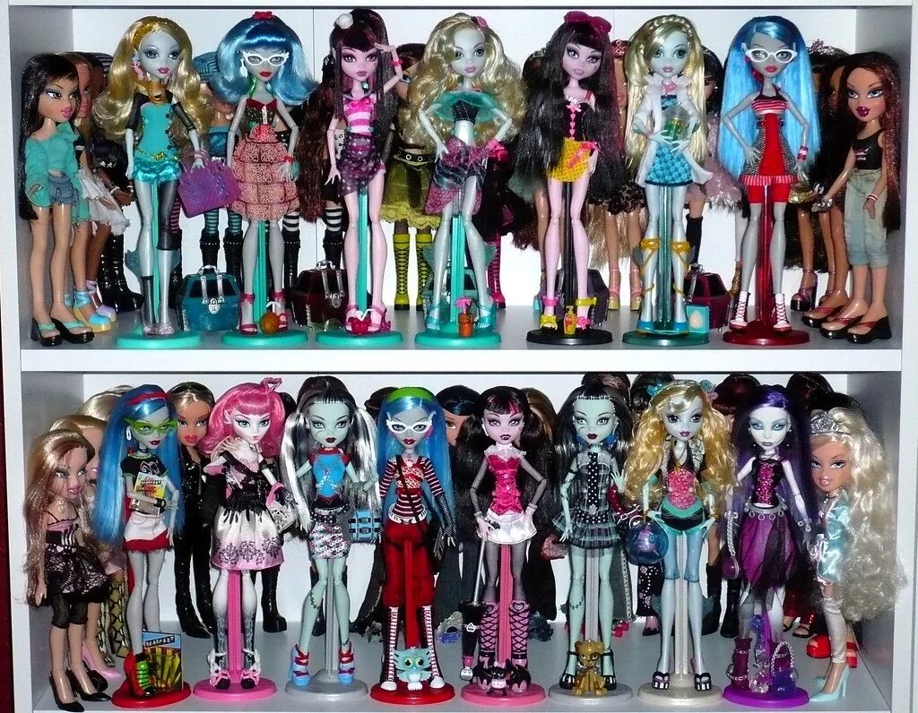Куклы монстер хай имена фото My Monster High Dolls Quite cramped on here and waiting fo. Flickr