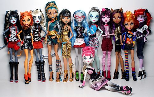 Куклы монстер хай имена фото Épinglé par Shelli Lorang sur All Things Monster High Dolls