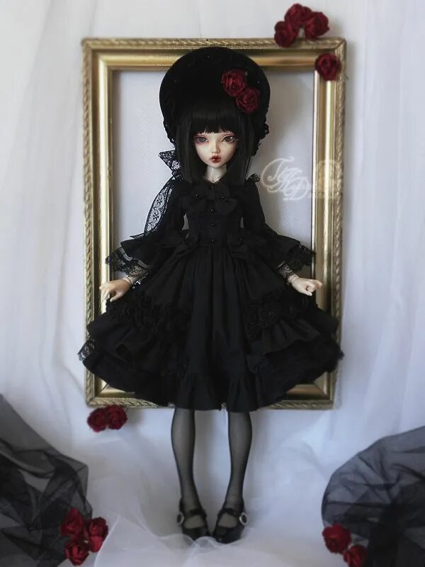 Куклы в черных шляпках фото Pin on Gothic Dolls