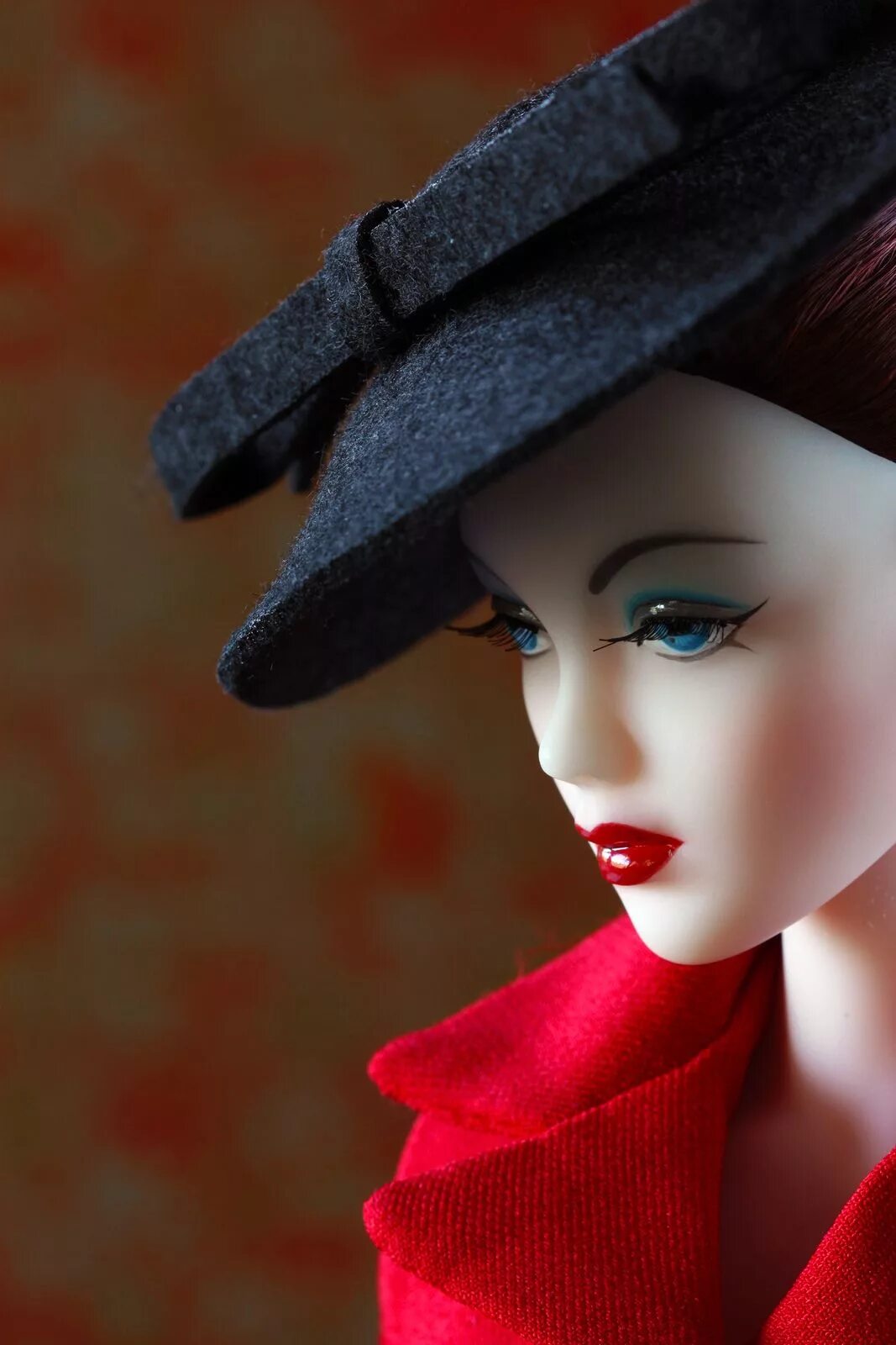 Куклы в черных шляпках фото Profiling Gene Fashion dolls, Barbie fashion, Beautiful dolls