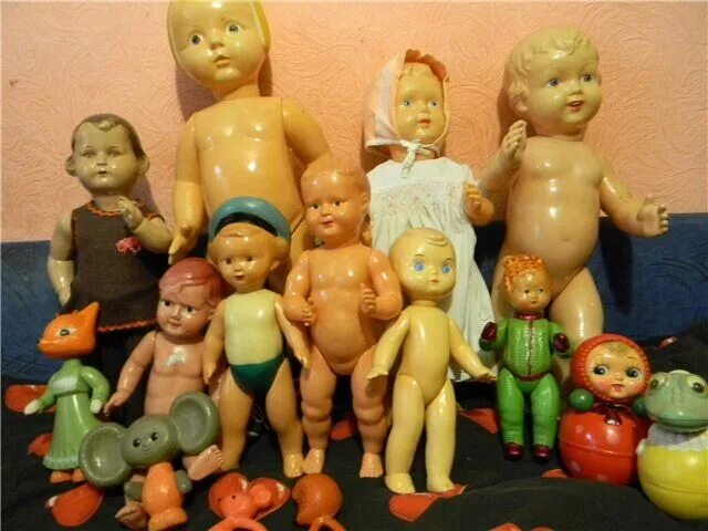 Куклы времен ссср фото Épinglé par Annie Lehoux sur Jouets divers Jouets anciens, Jouet, Poupée