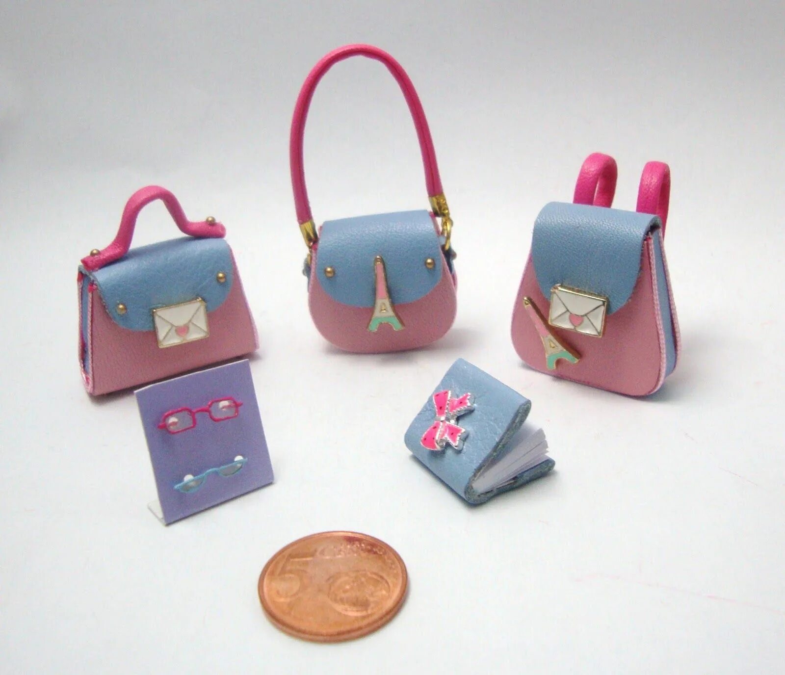 Кукольные сумочки By Isabel Manzano Blog ♡ ♡ Bolsos, Miniaturas, Mochila de moda mujer