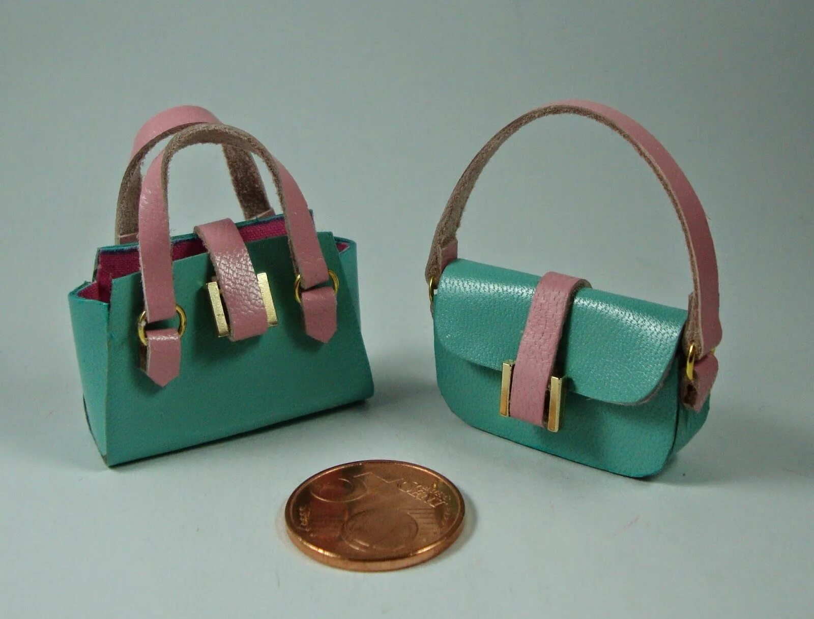 Кукольные сумочки Miniaturas bolsos Miniaturas, Accesorios barbie, Bolsos