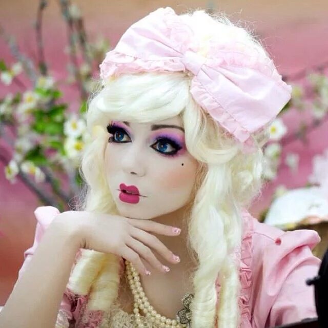Кукольный макияж @Charis Lincoln makeup Doll makeup halloween, Halloween costumes makeup, Doll ma