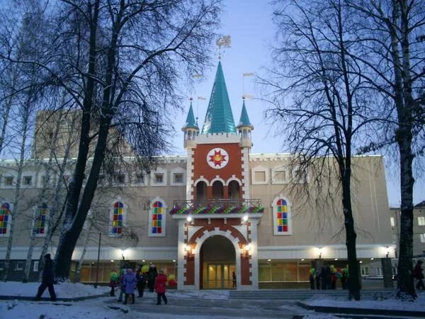 Кукольный театр ижевск фото Автономное учреждение культуры Удмуртской Республики "Государственный театр куко