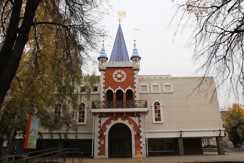 Кукольный театр ижевск фото Государственный театр кукол Удмуртской Республики - Ижевск, ул. Ломоносова, д. 9