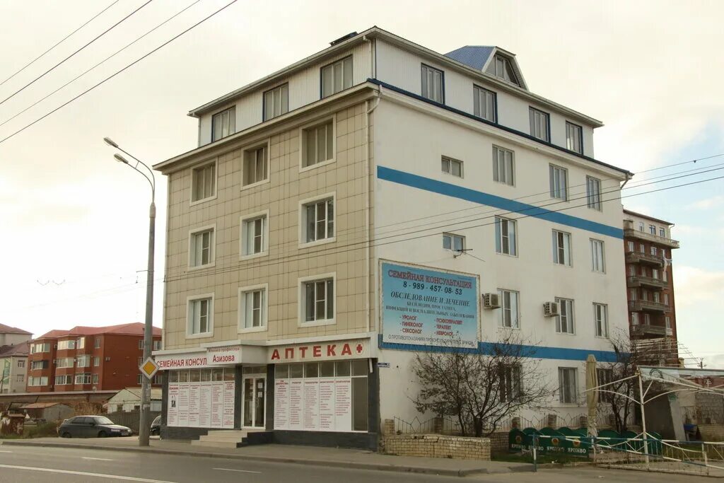 Культура ул азизова 2а махачкала фото Klinika professora Azizova, medical center, clinic, Makhachkala, Nasrutdinova Av