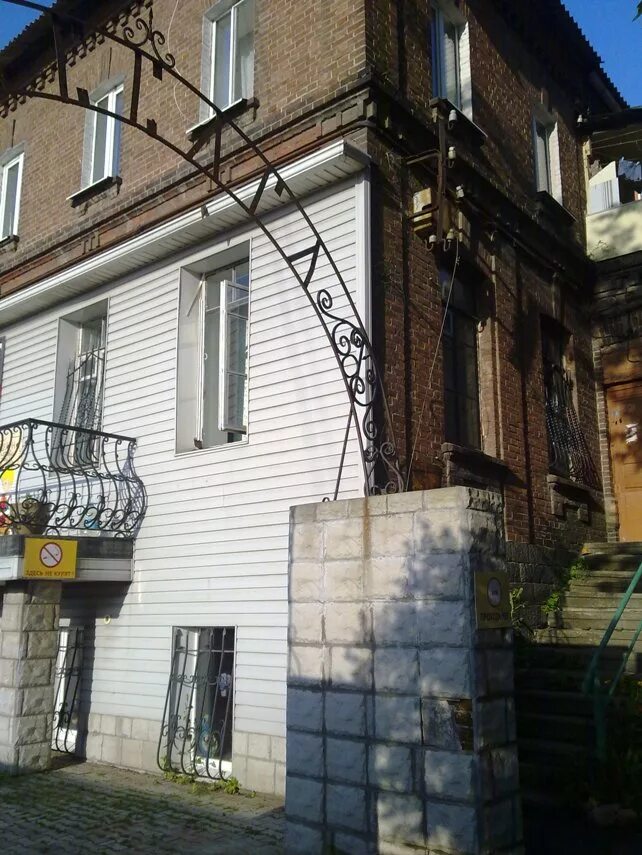 Культура ул прапорщика комарова 23а фото Дом, в котором жил Ф. Буссе" - памятник архитектуры - Владивосток многоквартирны