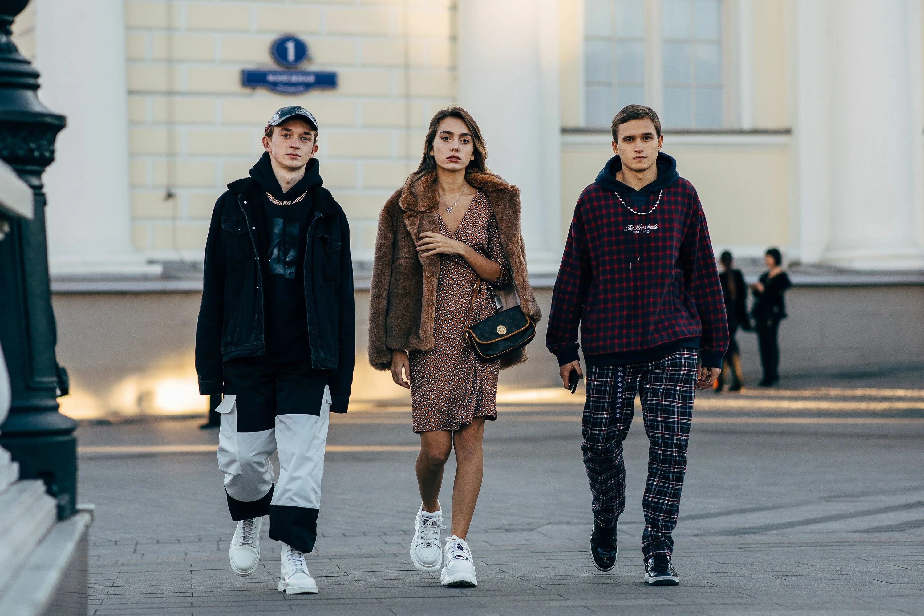 Культура уличной одежды московская ул 3 фото The Best Street Style From Russia Fashion Week’s Spring 2019 Shows Looks