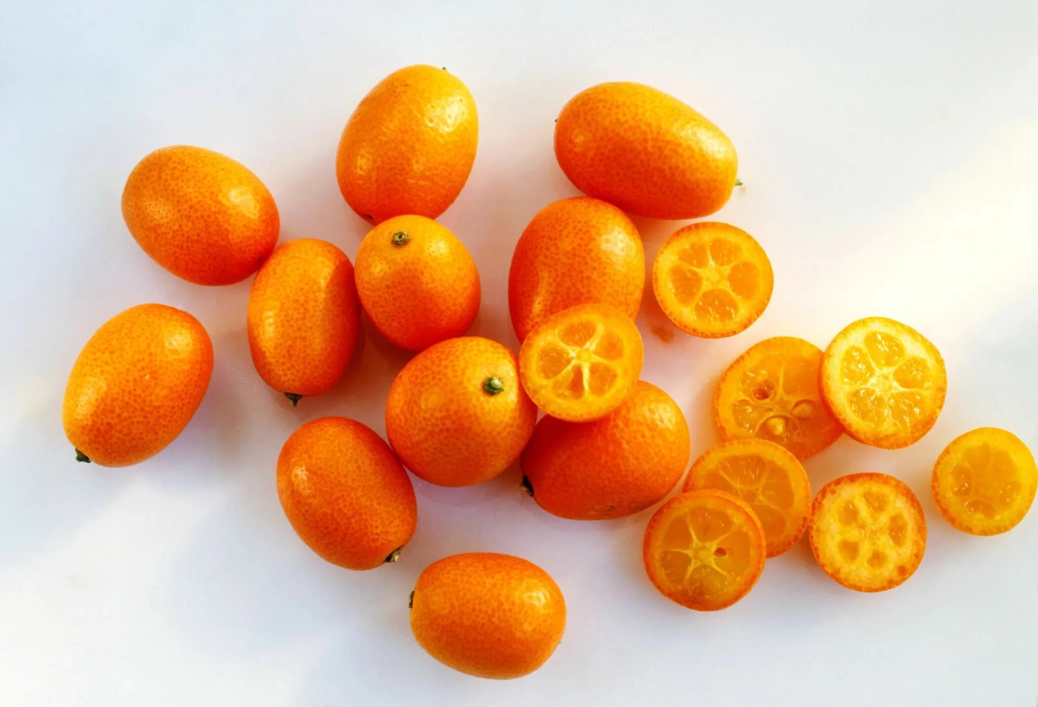 Кумкват фото фрукта What Are Kumquats and How Are They Stored and Used? Kumquats, Kumquat recipes, M