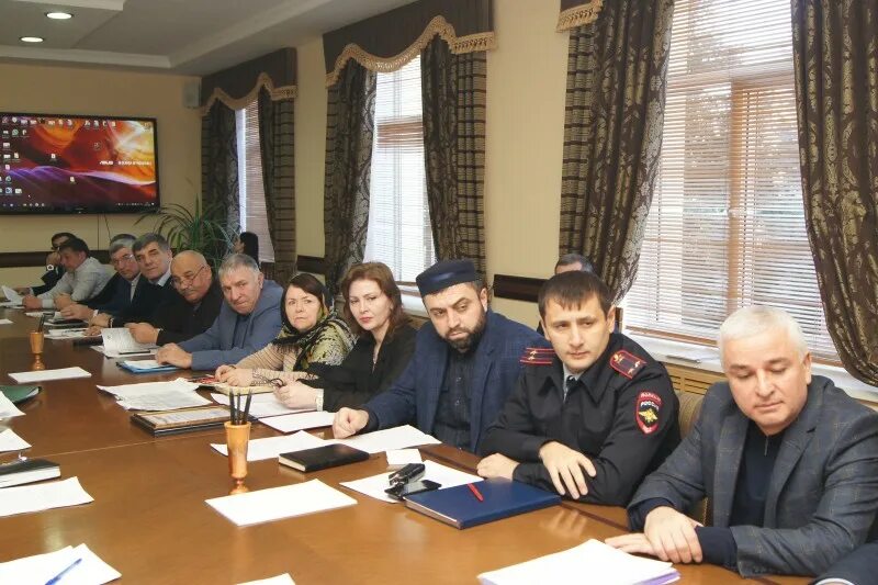 Кунак республика дагестан буйнакский район фото Глава Буйнакского района отметил ключевые вопросы заседания АТК