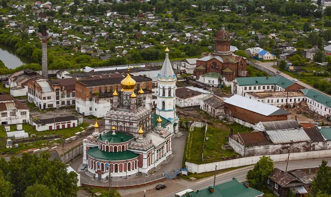 Кунгур достопримечательности фото Ансамбль Иоанно-Предтеченского монастыря, где долгое время размещалась тюрьма