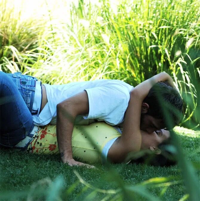 Куни на природе фото Pin by Vivian Phillips on The Kiss Kiss me, Love pictures, Romantic photography