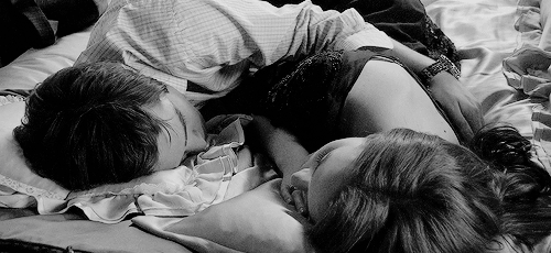 Куни на столе фото Fan Forum - View Single Post - Mr&Mrs Chuck ♥ Blair + 1 #157: Because even their