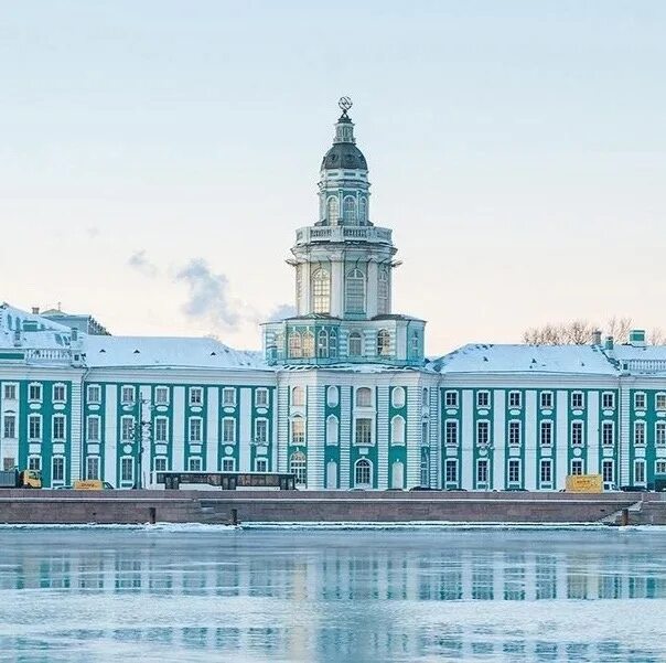 Кунсткамера фото снаружи Бесплатный день посещения Кунсткамеры - 15 февраля Бесплатный вход в музей для в