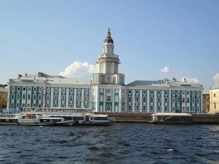 Кунсткамера санкт петербург фото здания Discover the Fascinating Kunstkamera Museum