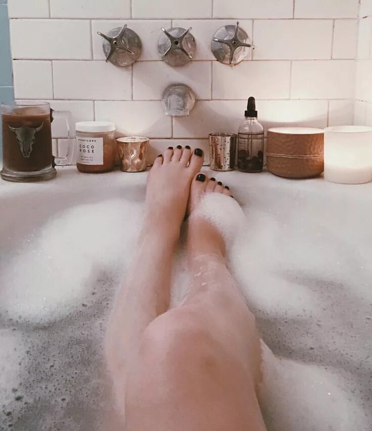 Купается в ванне фото Instagram photo by Courtney Halverson * Jun 1, 2016 at 3:34pm UTC Bathtub photog
