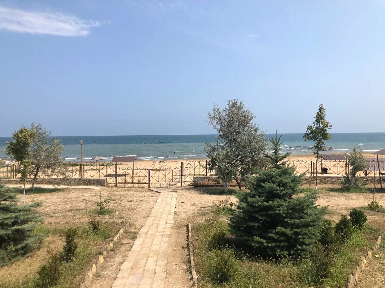 Купальни республика дагестан городской округ избербаш фото Temporarily closed: База отдыха Семья, resort, Republic of Daghestan, Izberbash,