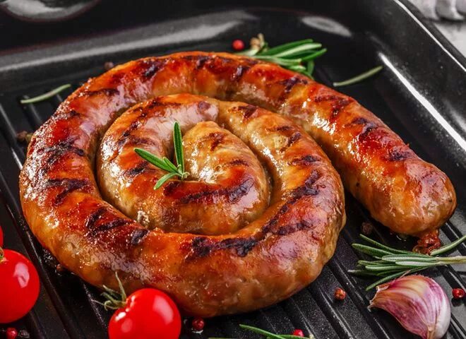 Купаты рецепты в домашних условиях фото Домашняя колбаса, ссылка на рецепт - https://recase.org/domashnyaya-kolbasa/ #Мя