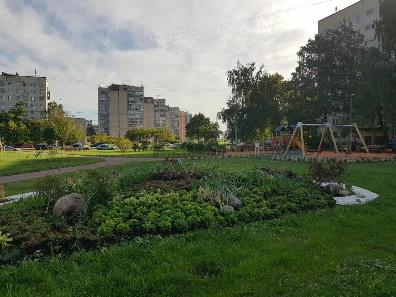 Купчинский сквер санкт петербург купчинский сквер фото Почти два десятка безымянных скверов и парков в Петербурге получат названия