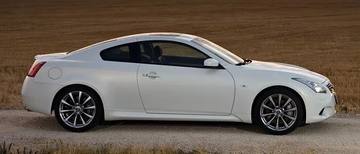 Купе машина фото Infiniti Q60 Coupe 37 (2008 - 2013) - AutoManiac