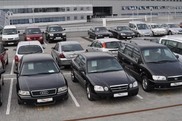 Купить авто в белоруссии с фото На "Минск-Арена" открыт крупнейший автохаус в Беларуси