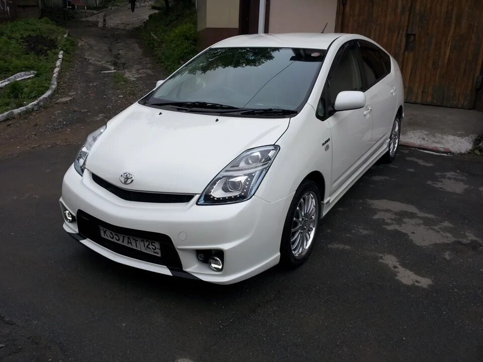 Купить бампер приус 20 тюнинг Обвес SilkBlaze с бампером Aerotech - Toyota Prius (20), 1,5 л, 2008 года тюнинг